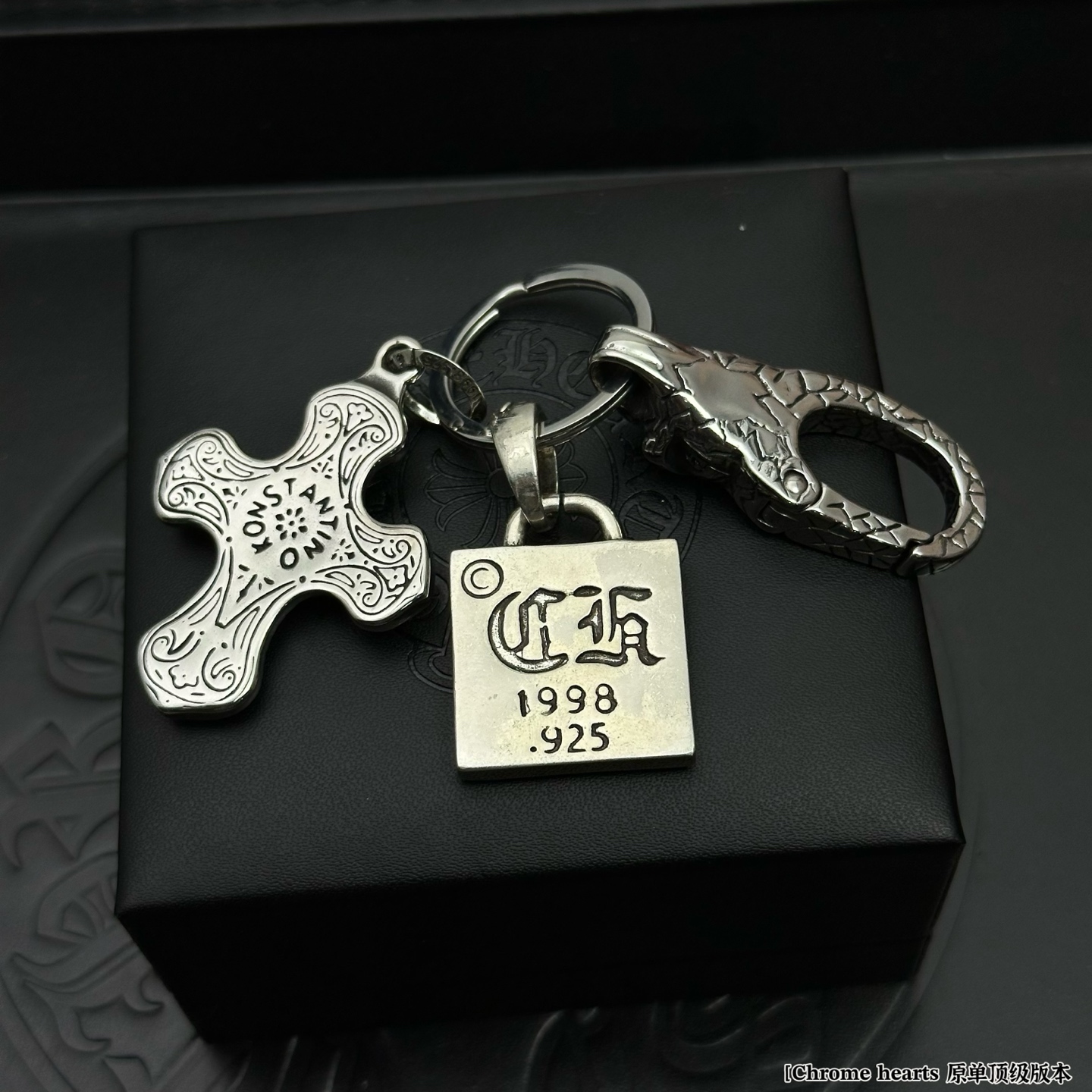 크롬하츠(CHROME HEARTS) 실버 키링 백참 악세사리