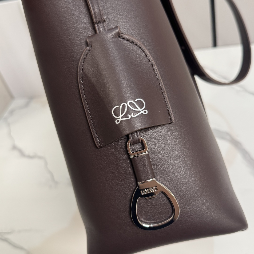 LOEWE 로에베 미디움 스무스 Bilbao 빌바오 트라페즈 버킷 백 가방