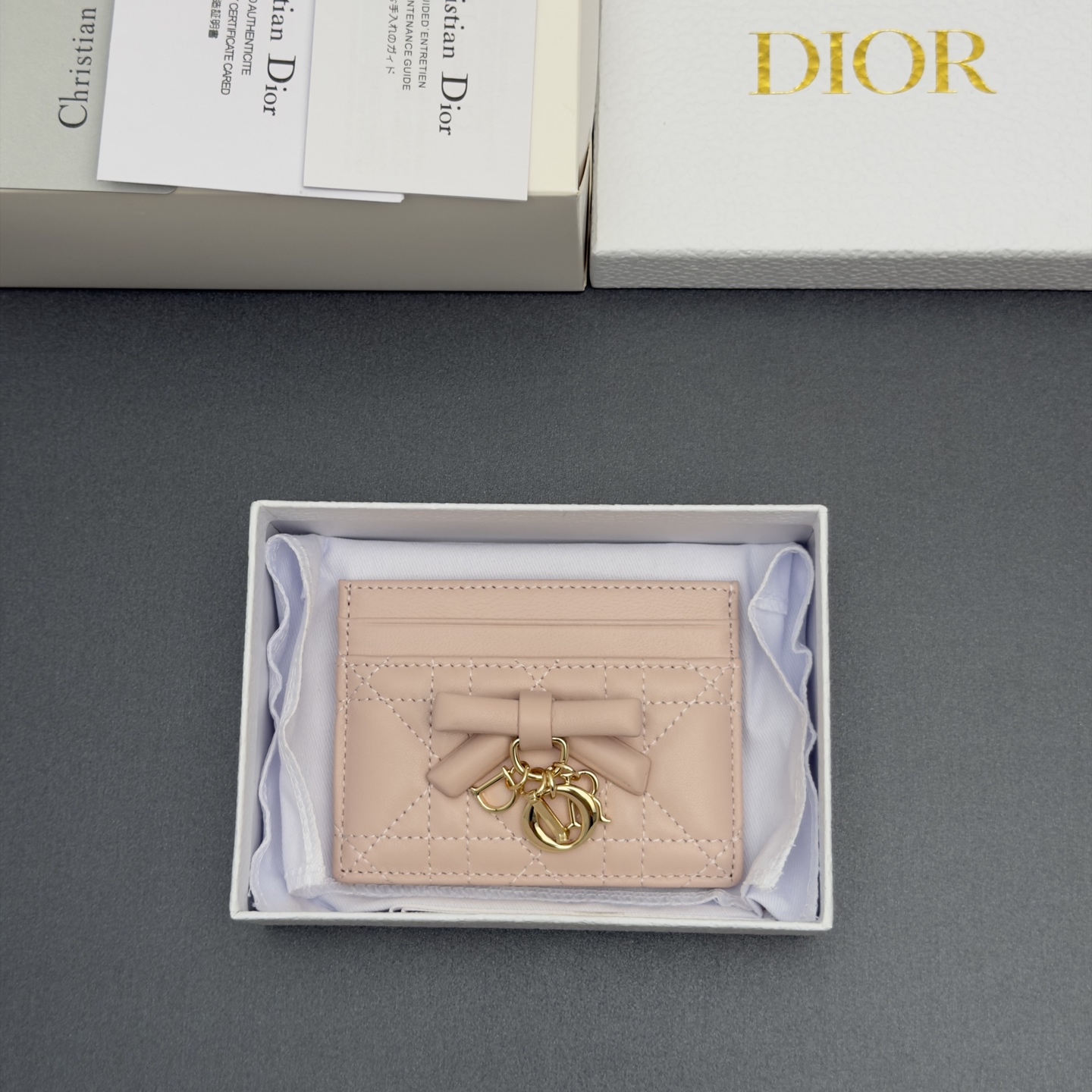 [Dior] 디올 Lady Freesia 레이디 프리지아 까나쥬 램스킨 카드 홀더 지갑