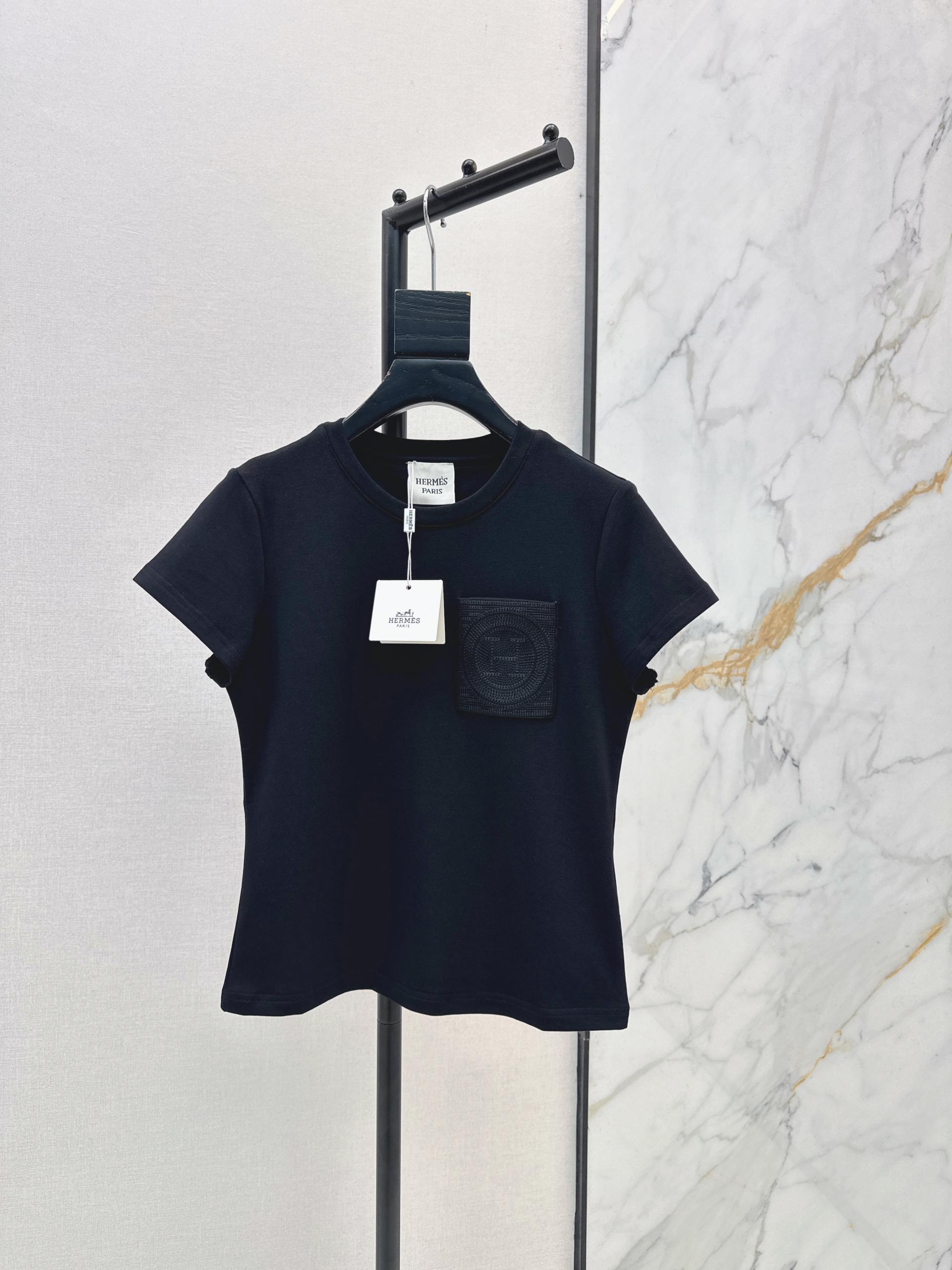 [Hermes] 에르메스 26SS 크롭 슬림핏 반팔 티셔츠 의류