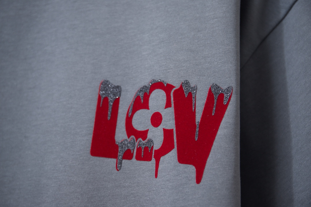 루이비통(LV) 벨벳 로고 반팔 티셔츠 상의 의류