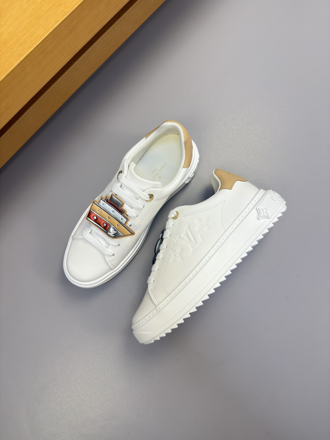 [Louis Vuitton] LV 루이비통 프리미엄 슈링크 & 모노그램 콤비 스니커즈 신발