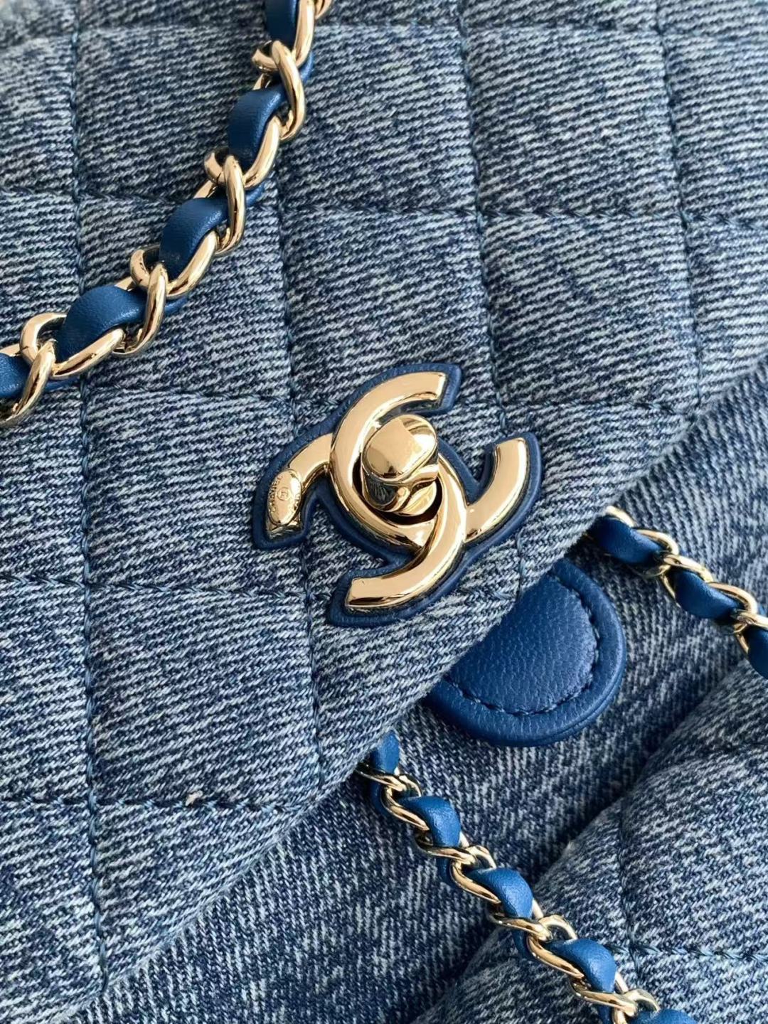 Chanel 샤넬 26SS 두마(Duma) 데님 라지 백팩 (AS3618) 가방