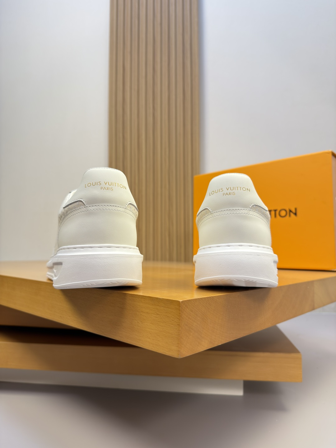 [Louis Vuitton] LV 루이비통 프리미엄 나파 & 데님 프린트 콤비 스니커즈 신발