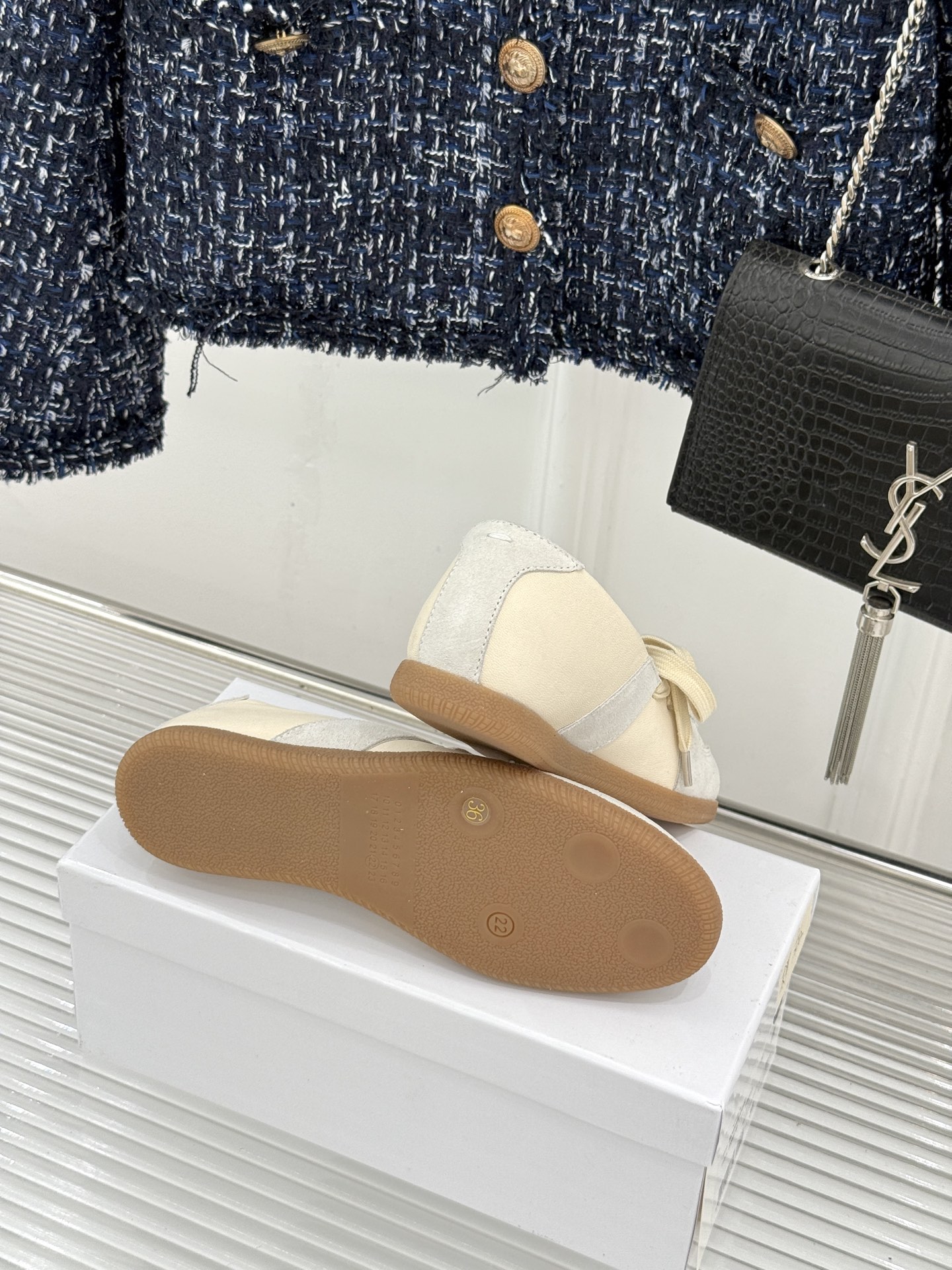 메종 마르지엘라(Maison Margiela) 스웨이드 배색 독일군 스니커즈 신발