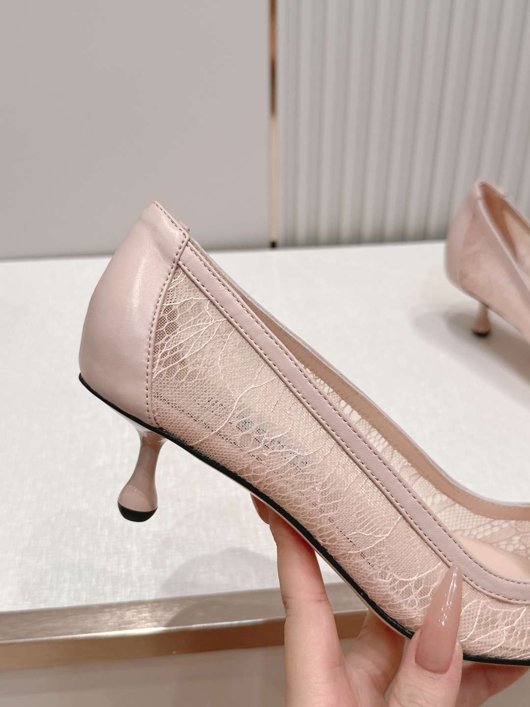 지미추(Jimmy Choo) 레이스업 레이스 포인티드토 펌프스 신발