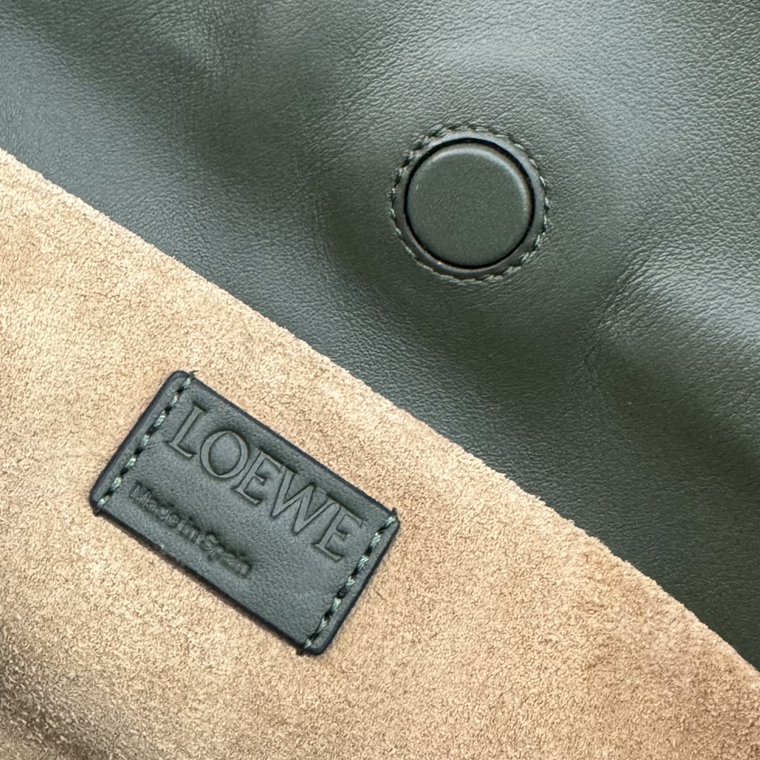 LOEWE 로에베 Flamenco 플라멩코 퍼스 나파 카프스킨 파우치 숄더백 가방