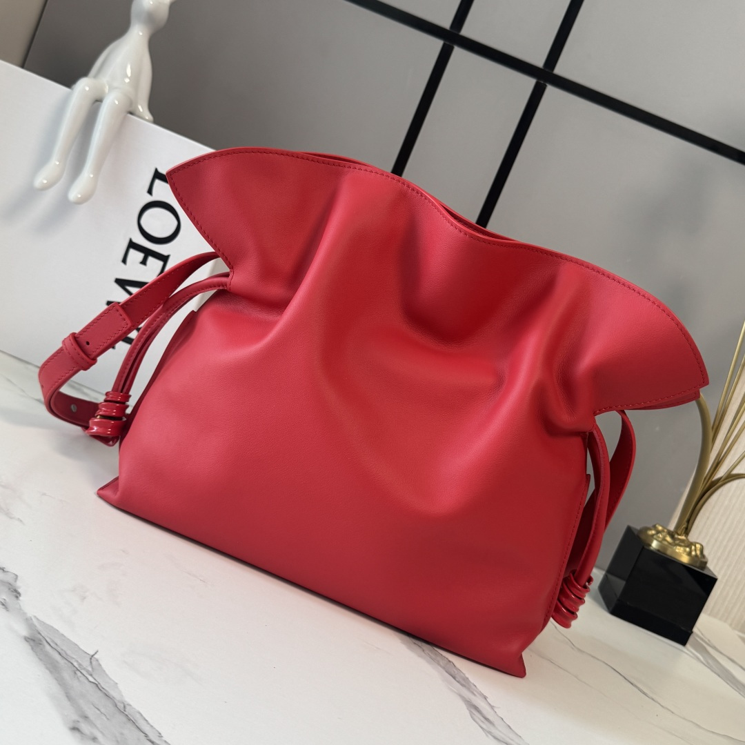 Loewe 로에베 플라멩코(Flamenco) 나파 가죽 미디엄 백 가방 복제