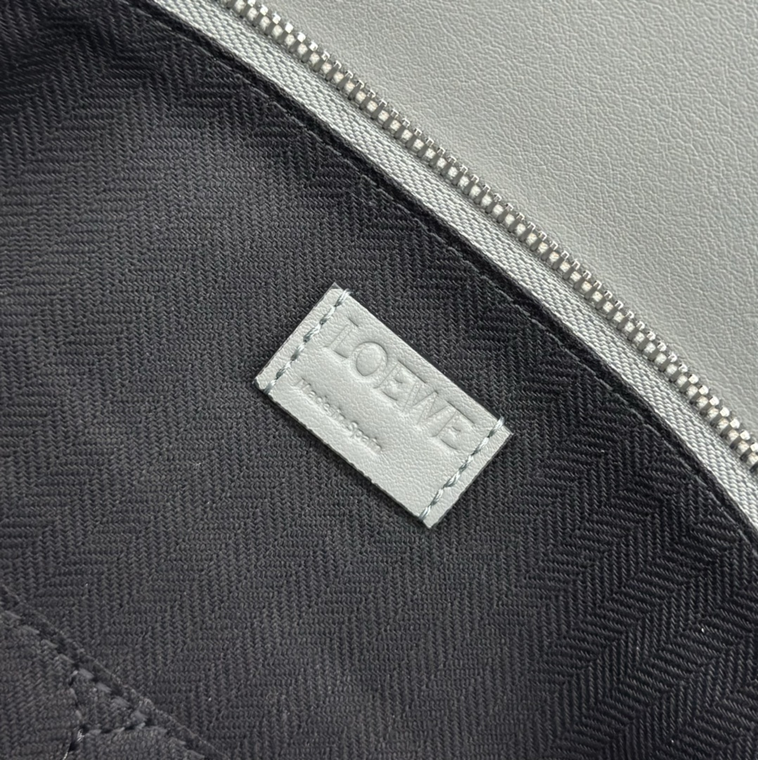 Loewe Puzzle Edge 로에베 퍼즐 라지 백 가방