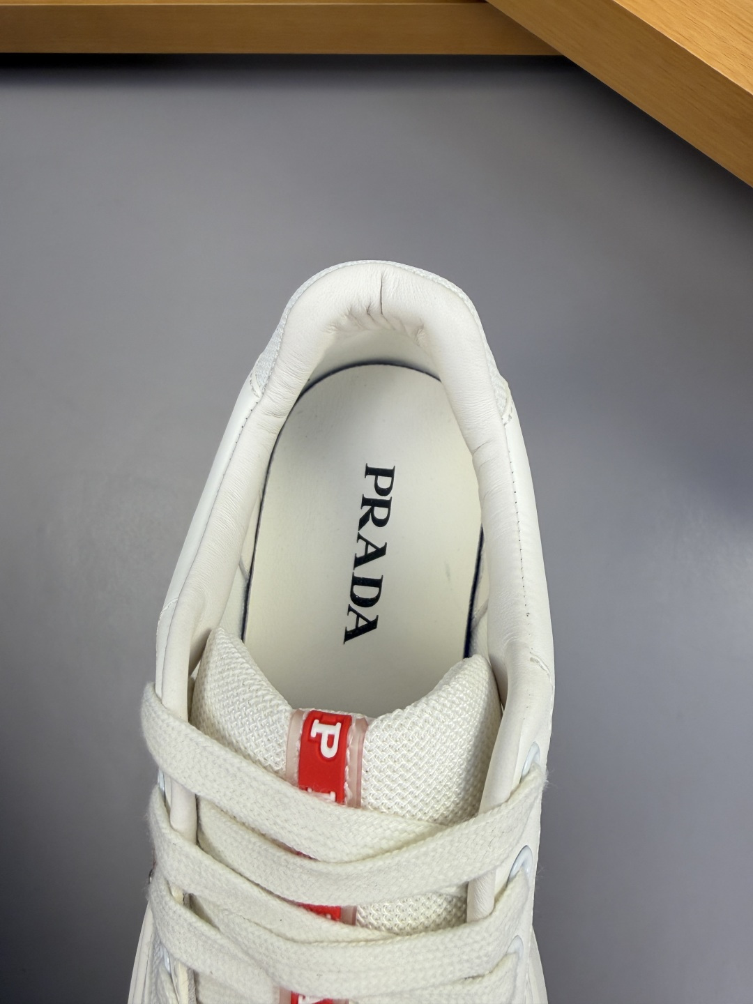 PRADA 프라다 나파 가죽 & 캔버스 스니커즈 신발
