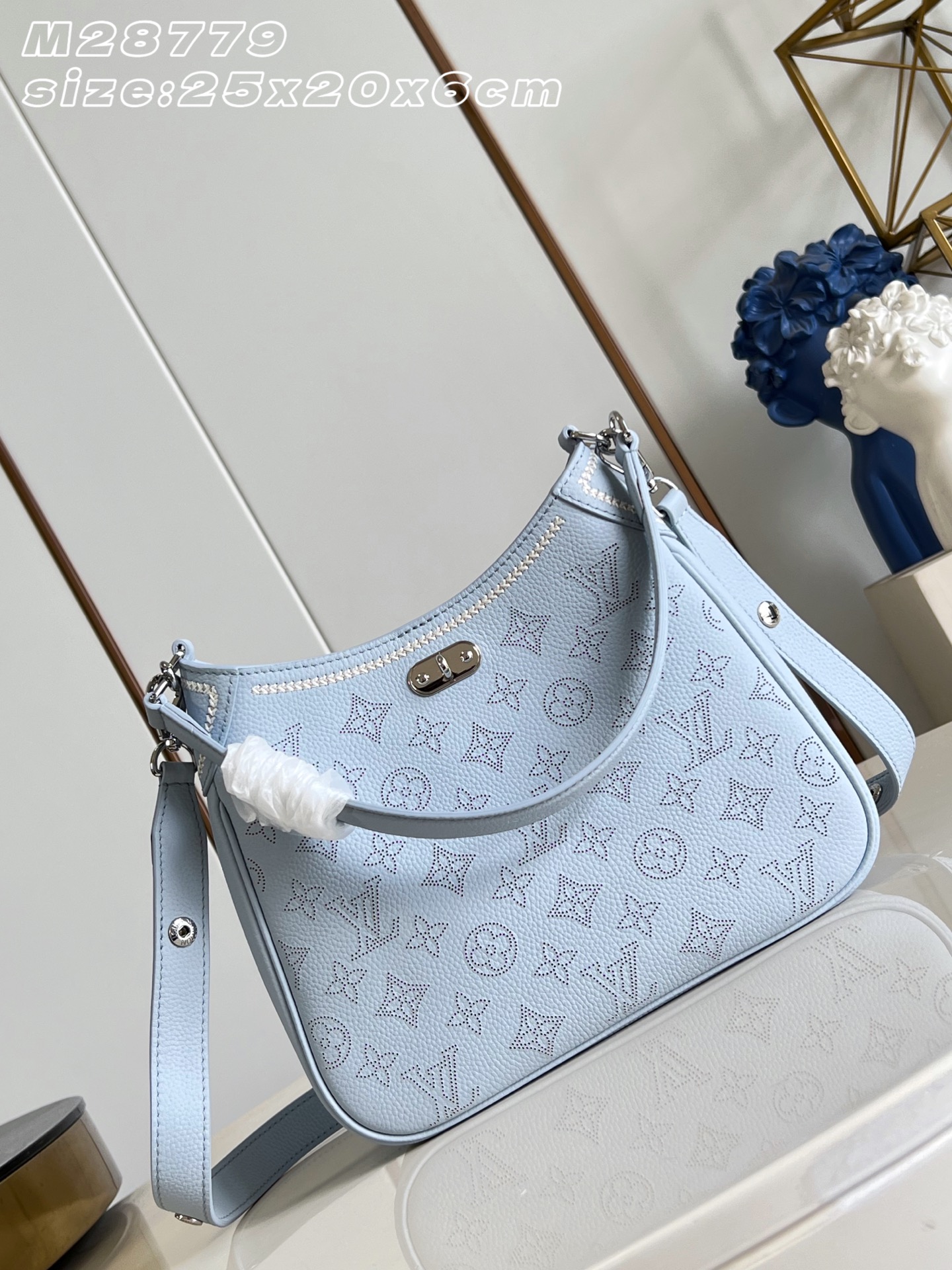 [Louis Vuitton] LV 루이비통 올 어라운드(All Around) 스몰 플랩백 가방