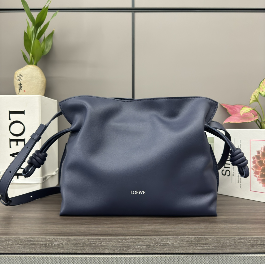LOEWE 로에베 Flamenco 플라멩코 나파 카프스킨 숄더/클러치백 (미디엄) 가방 / 262386