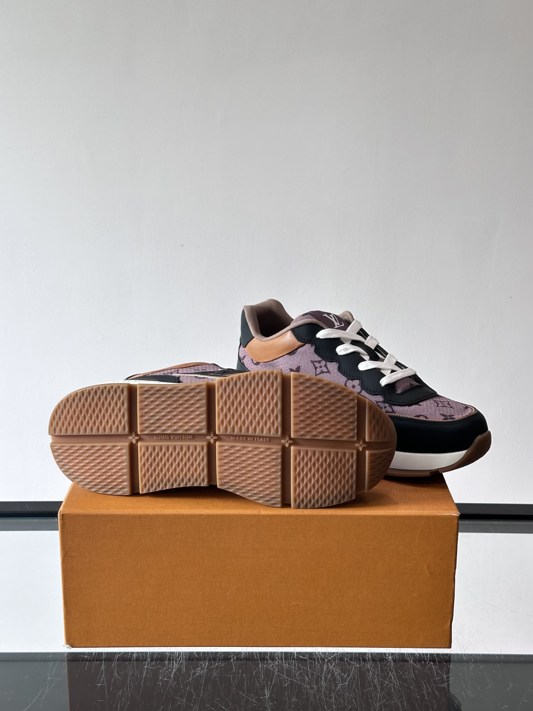 [Louis Vuitton] LV 루이비통 맨즈 모노그램 스니커즈 신발