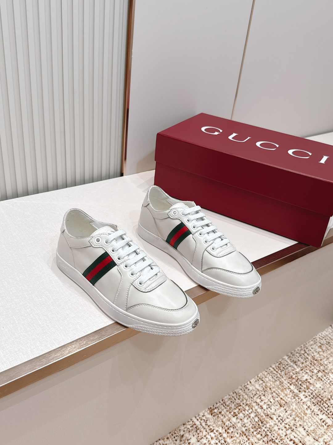 구찌(GUCCI) 커플 스트레치 빈티지 스니커즈 신발