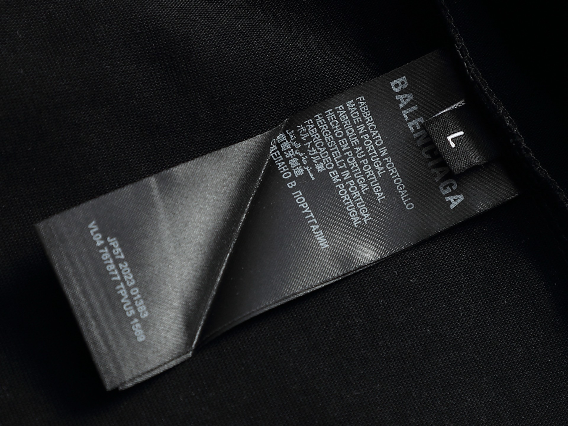 발렌시아가(Balenciaga) 그래픽 롱슬리브 티셔츠 상의 의류