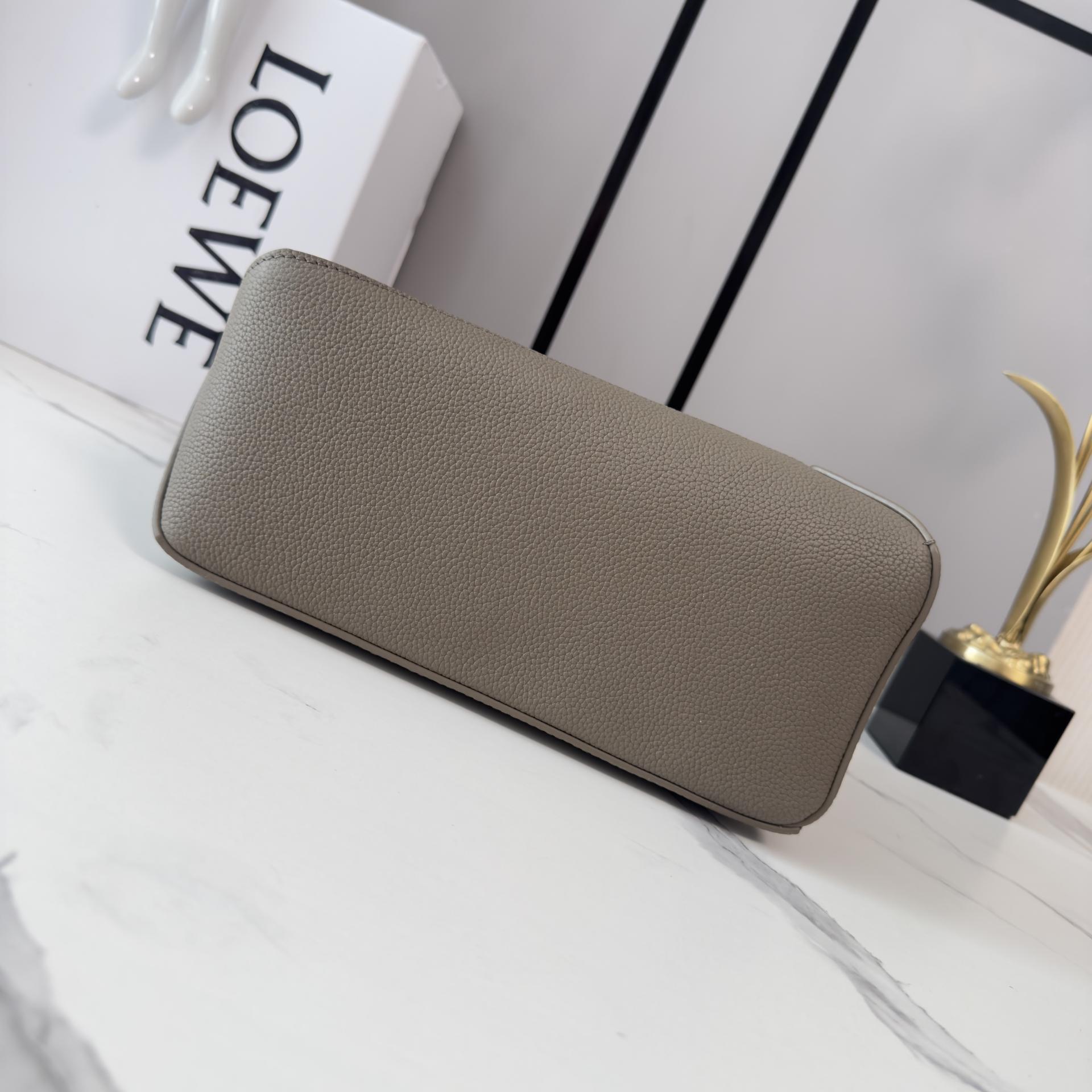 Loewe Puzzle Edge 로에베 퍼즐 스몰 백 가방