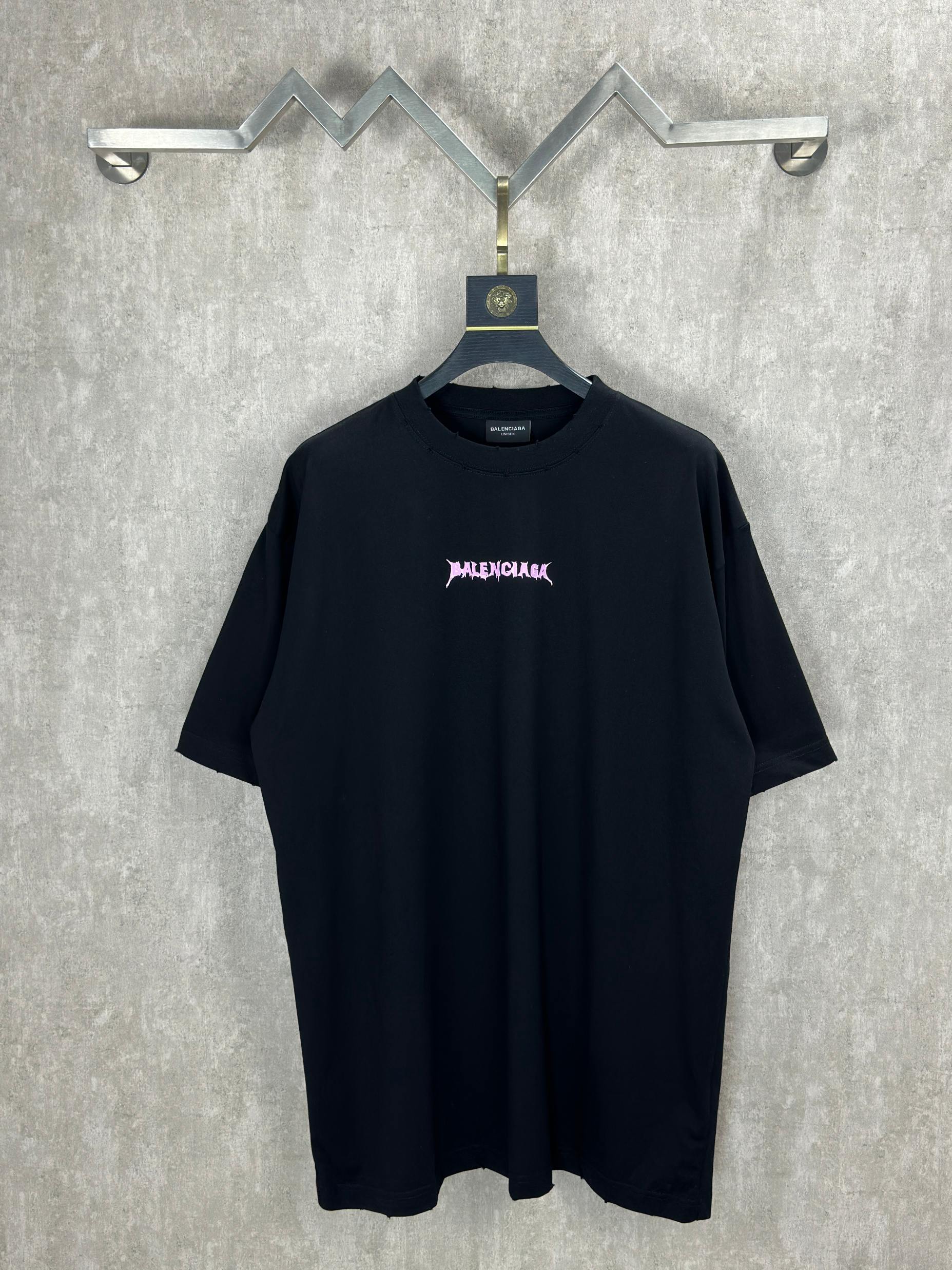 발렌시아가(BALENCIAGA) 레터링 프린트 반팔 티셔츠 의류