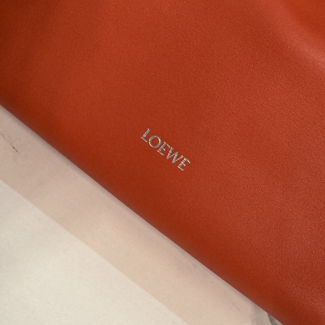 LOEWE 로에베 Flamenco 플라멩코 퍼스 나파 카프스킨 파우치 숄더백 가방