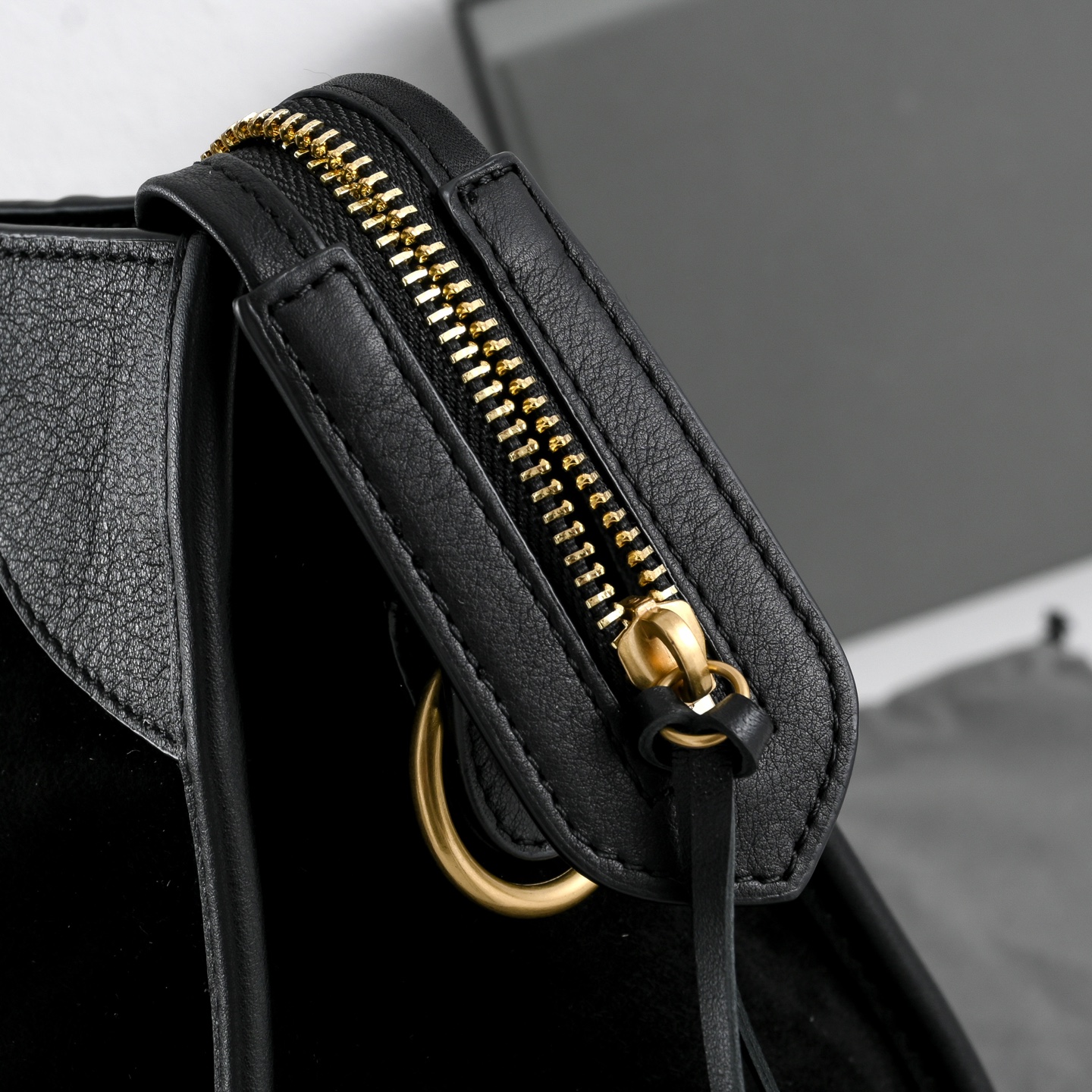 BALENCIAGA 발렌시아가 Le City 르 시티 스웨이드 컴비네이션 카프스킨 모터사이클 백 가방