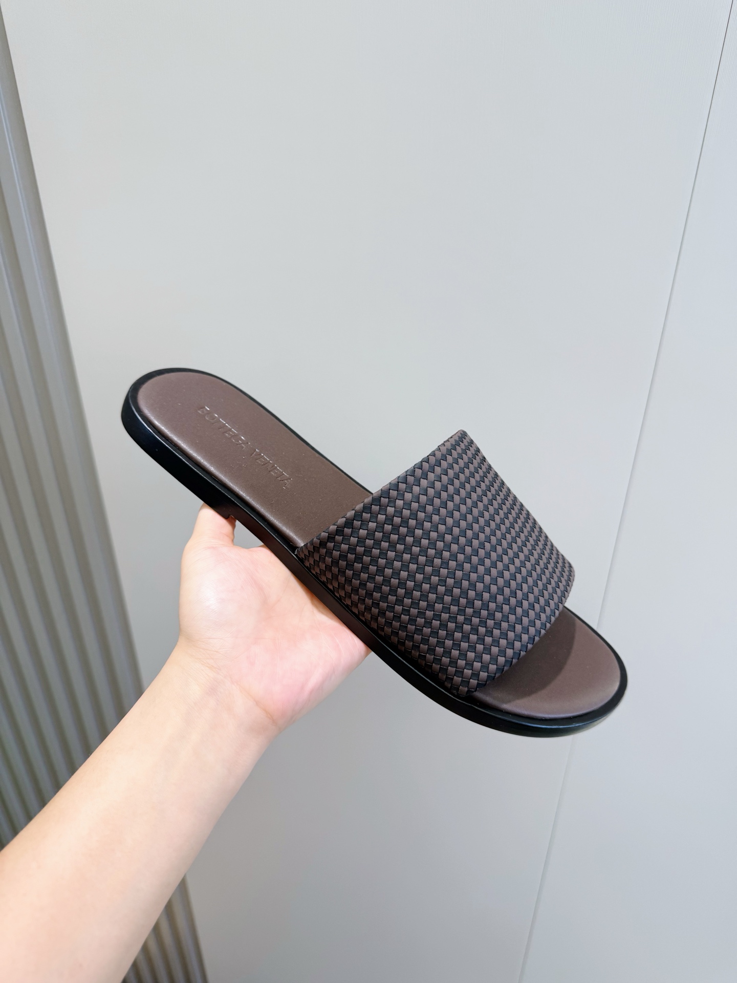 [Bottega Veneta] BV 보테가 베네타 맨즈 웨이브 레더 슬라이드 슬리퍼 신발