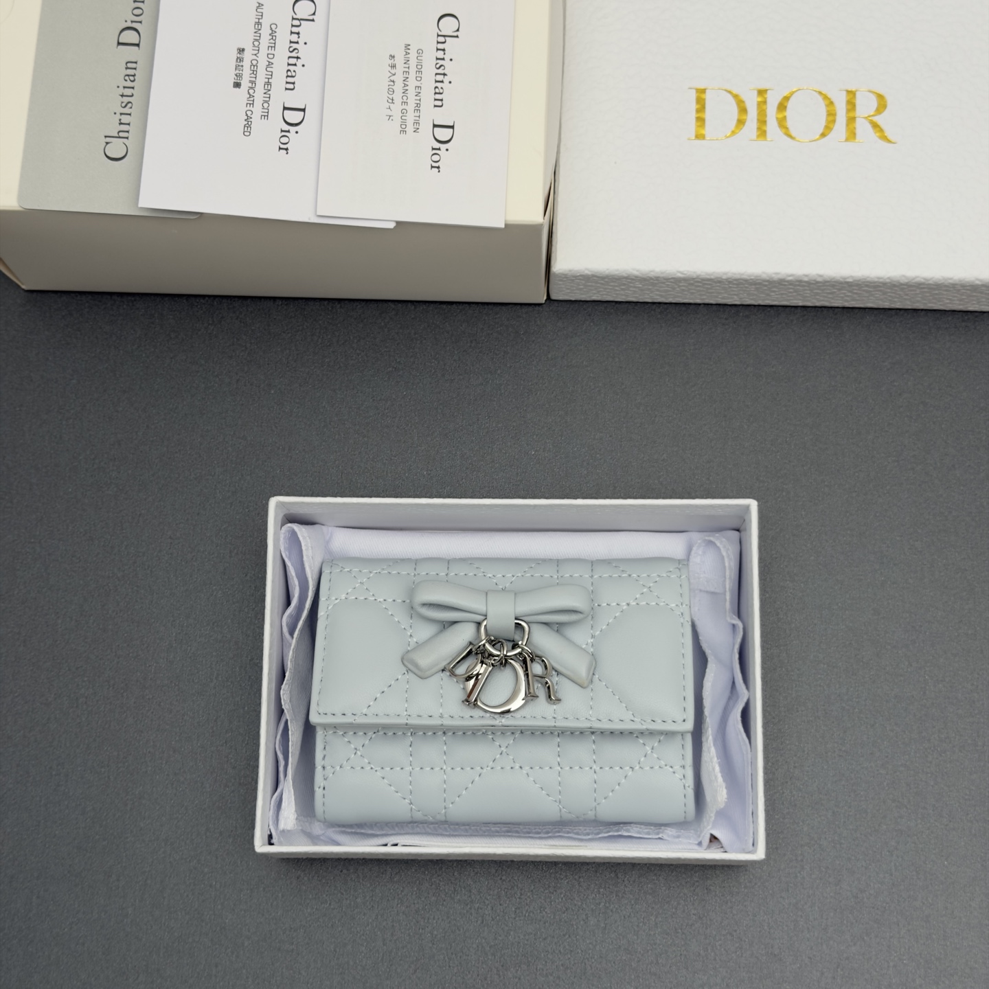 [Dior] 디올 Lady Freesia 레이디 프리지아 까나쥬 램스킨 지퍼 미니 지갑 / S2607