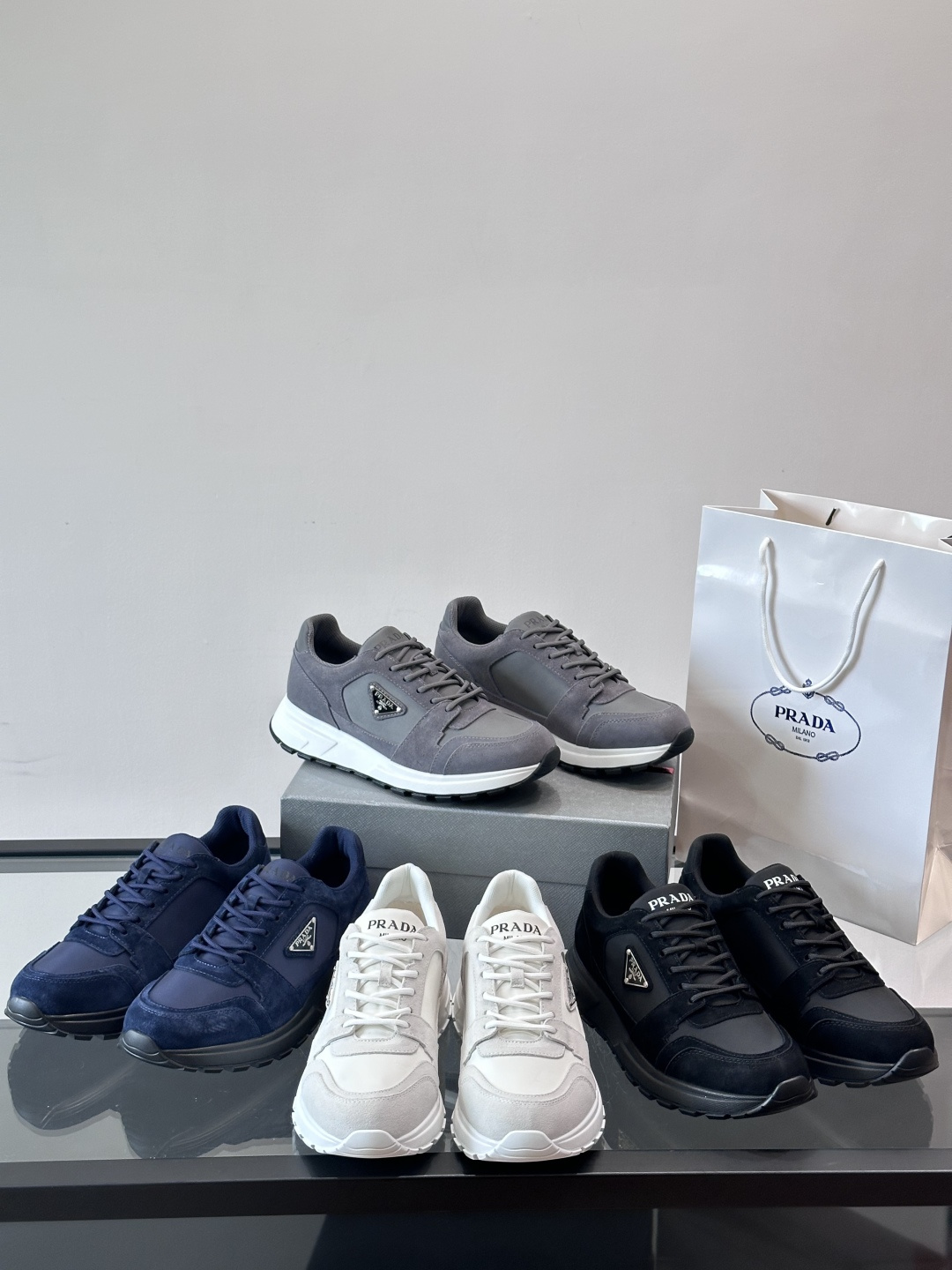 [Prada] 프라다 컬러블록 스웨이드 믹스 스니커즈 신발