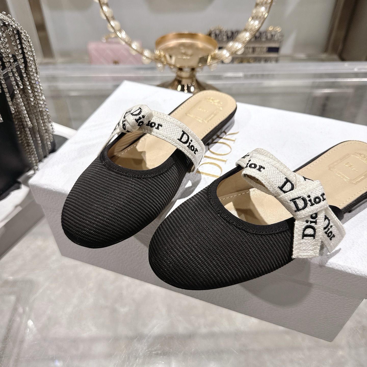 디올(DIOR) 리본 스트랩 메리제인 슬리퍼 신발