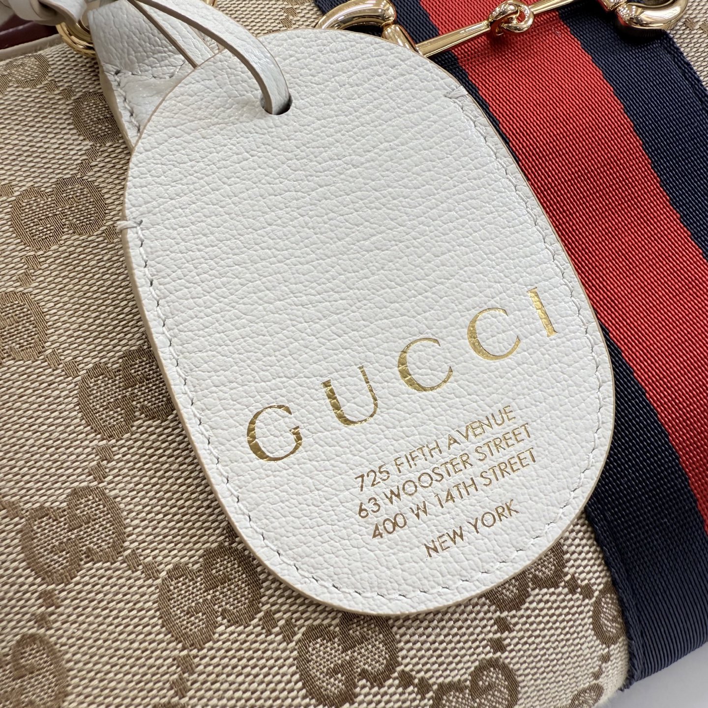 GUCCI 구찌 Gucci NY 컬렉션 보르세토(Borsetto) 캔버스 핸드백 - 화이트/샌드 가방