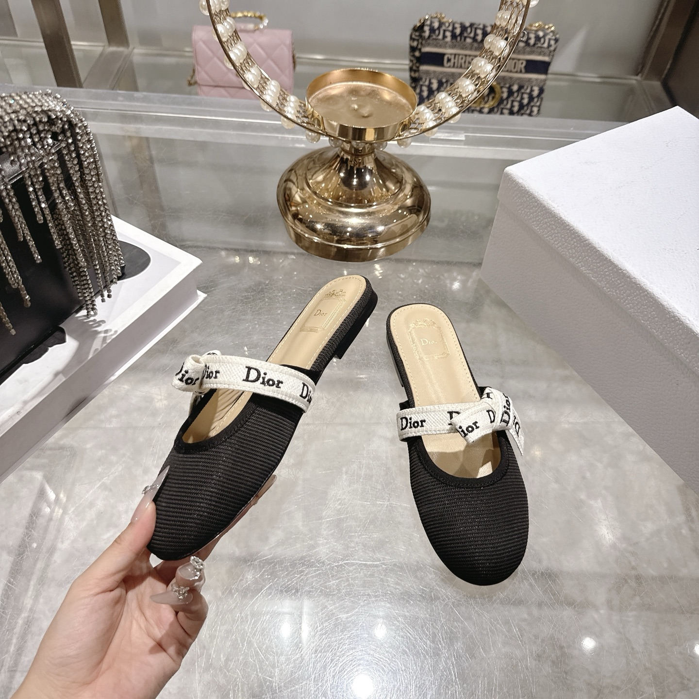 디올(DIOR) 리본 스트랩 메리제인 슬리퍼 신발