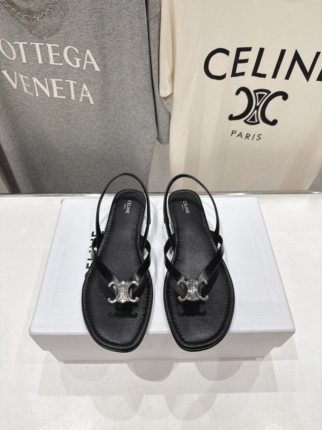 셀린느(CELINE) 트리옹프 로마 샌들 신발