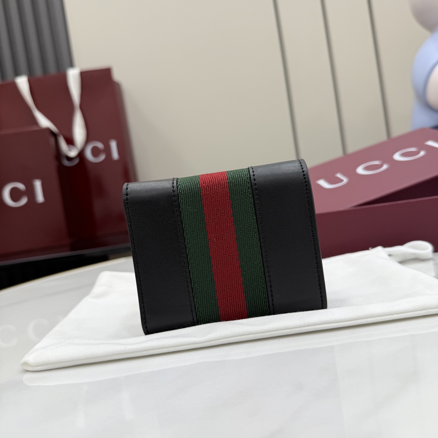 [Gucci] 구찌 26SS 레더 홀스빗 웹 삼단 지갑