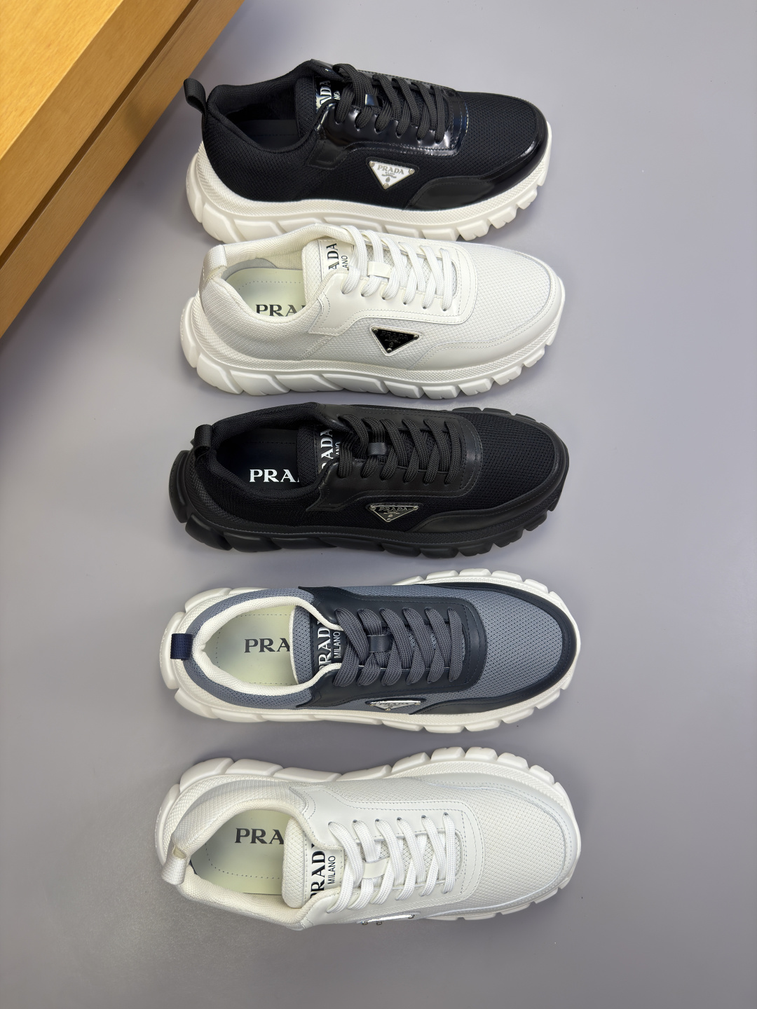 PRADA 프라다 캐주얼 스포츠 스니커즈 신발