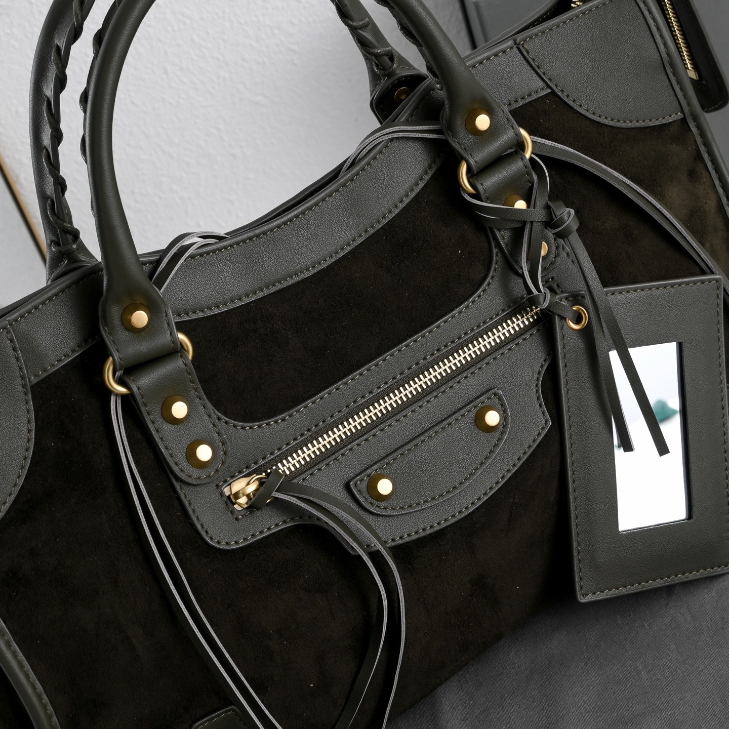 BALENCIAGA 발렌시아가 Le City 르 시티 스웨이드 컴비네이션 카프스킨 모터사이클 백 가방