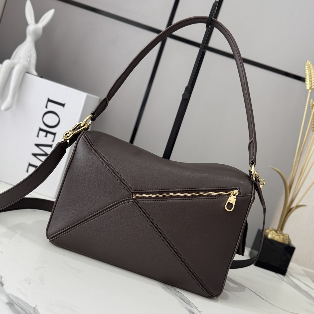 Loewe 로에베 페더라이트(Featherlight Puzzle) 퍼즐 미디엄 핸드백 가방