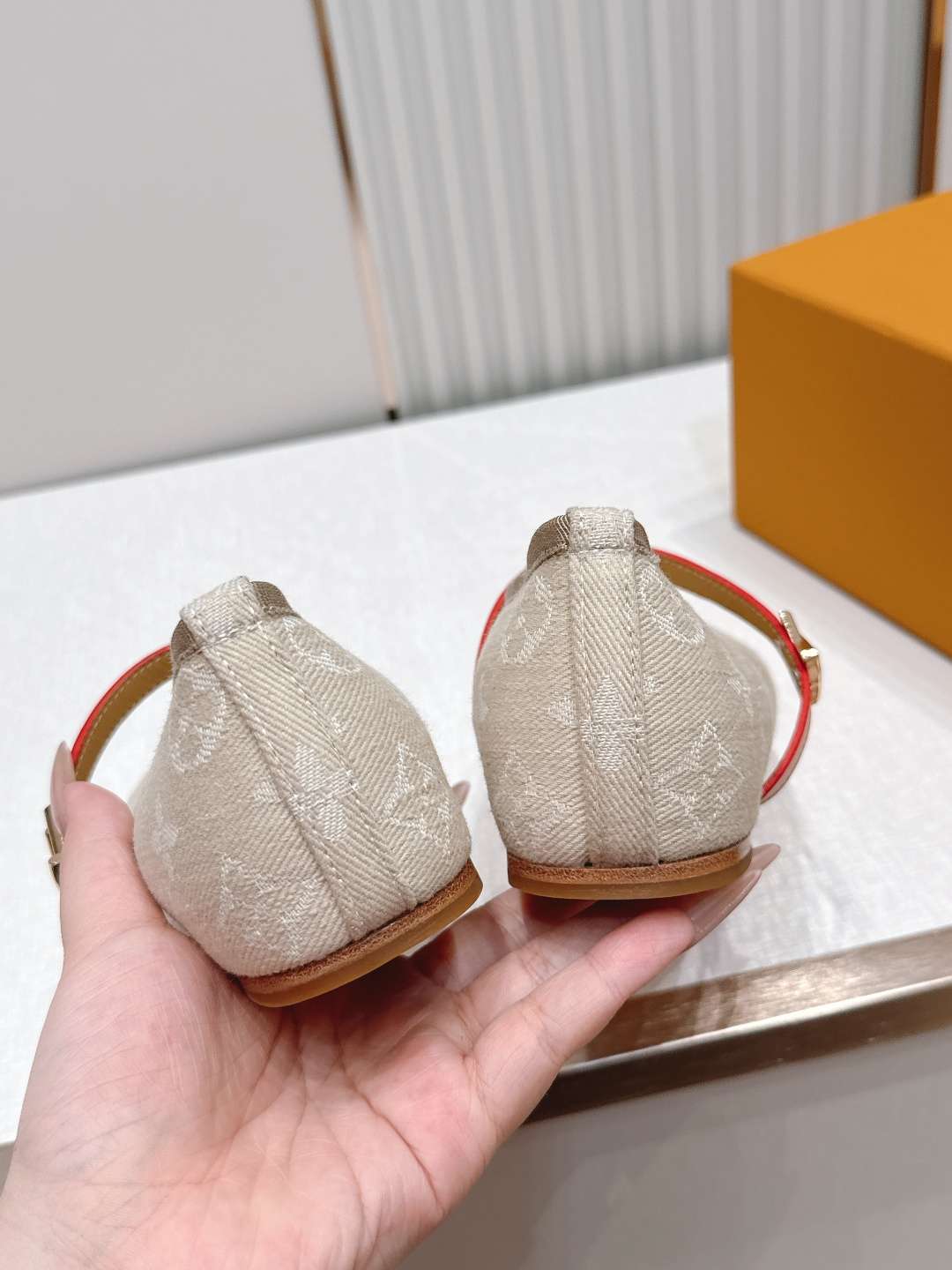 루이비통(LV) 데님 메리제인 발레리나 플랫 신발