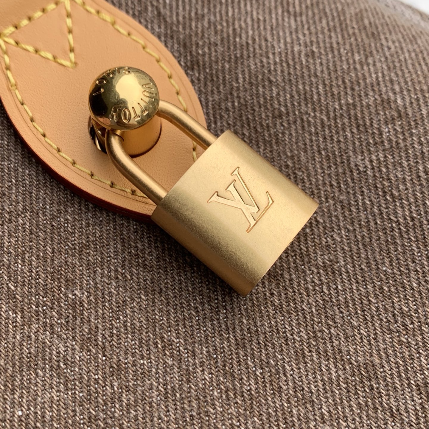 LOUIS VUITTON LV 루이비통 Speedy Bandoulière 스피디 반둘리에 30 백 (워시드 데님) 가방