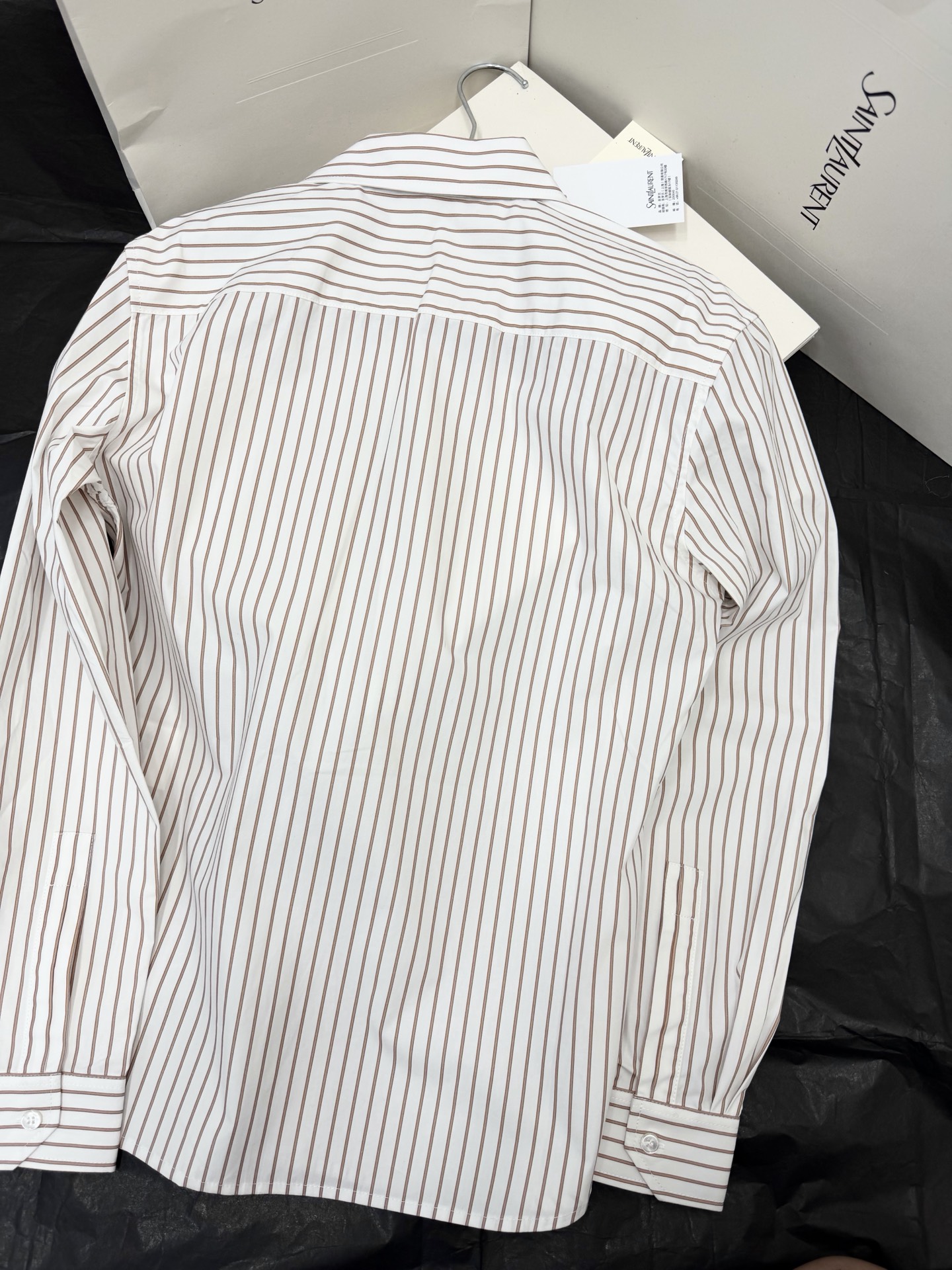 [Saint Laurent] YSL 생로랑 스트라이프 클래식 셔츠 (화이트/블랙) 의류