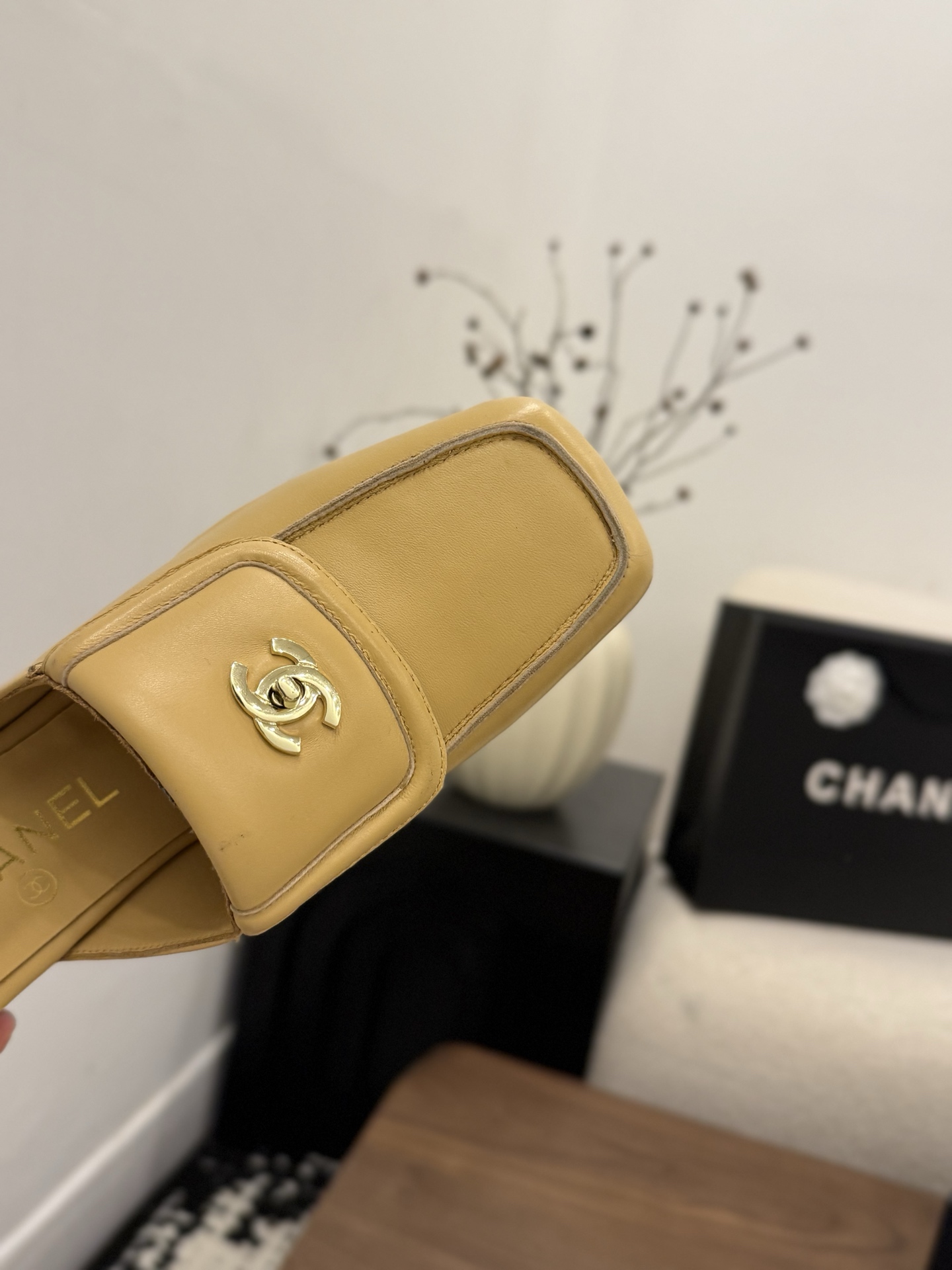 샤넬(CHANEL) 스퀘어토 미들굽 슬리퍼 신발