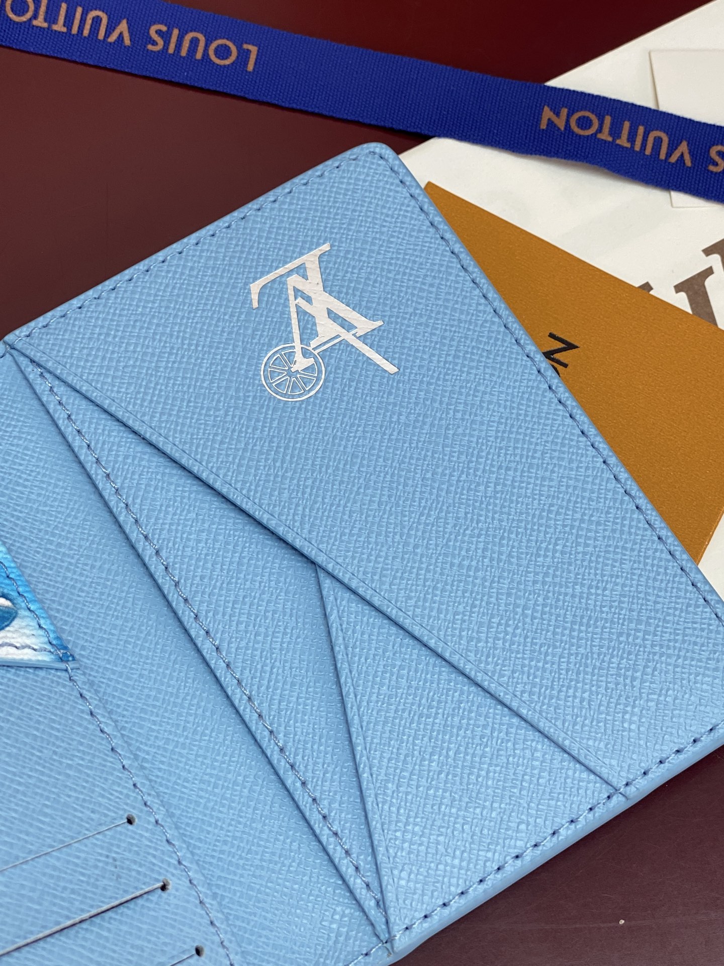 [Louis Vuitton] LV 루이비통 모노그램 포켓 오거나이저 카드 지갑 (코튼 블루)