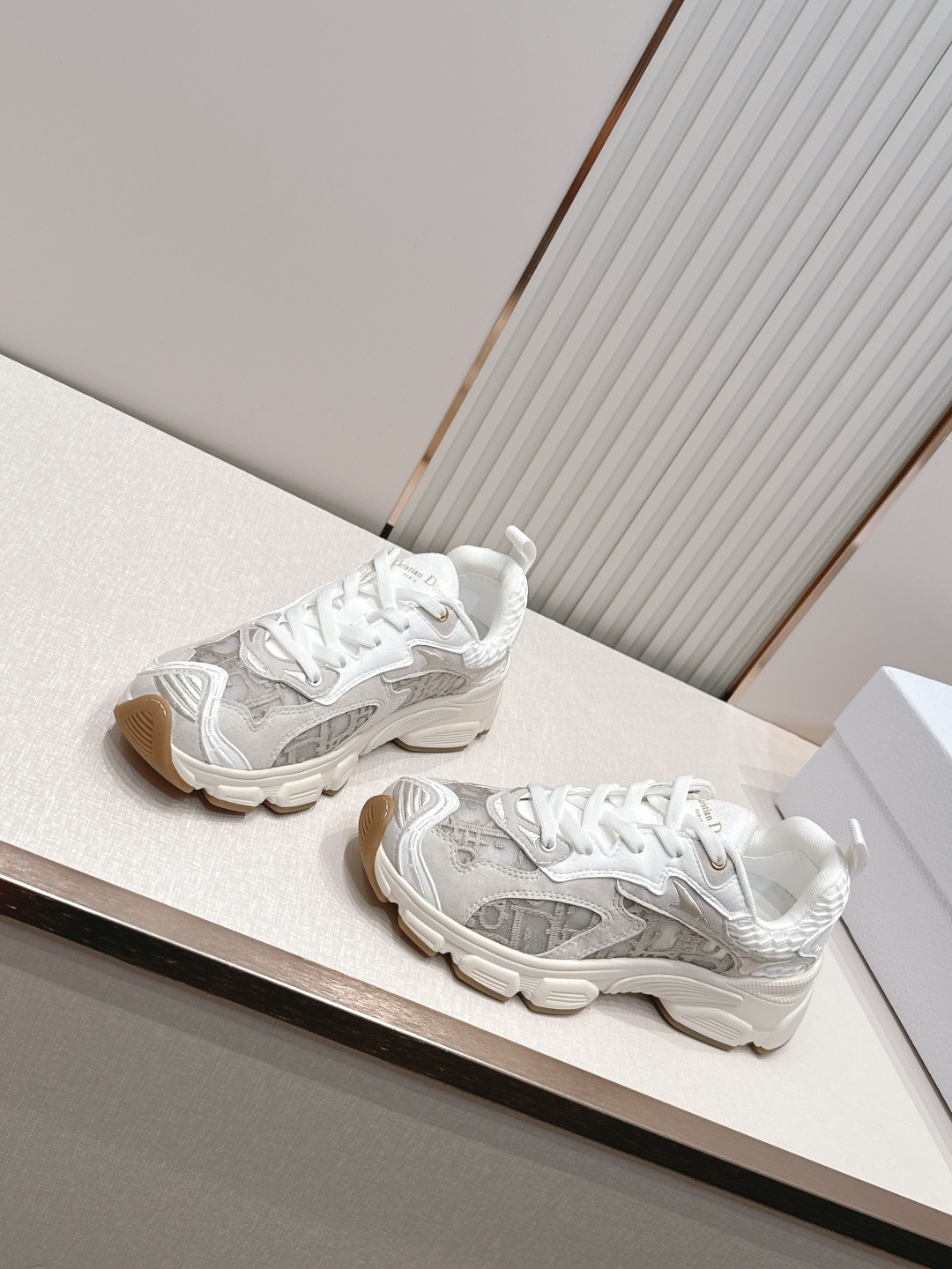 디올(DIOR) 크로노 스니커즈 신발 복제