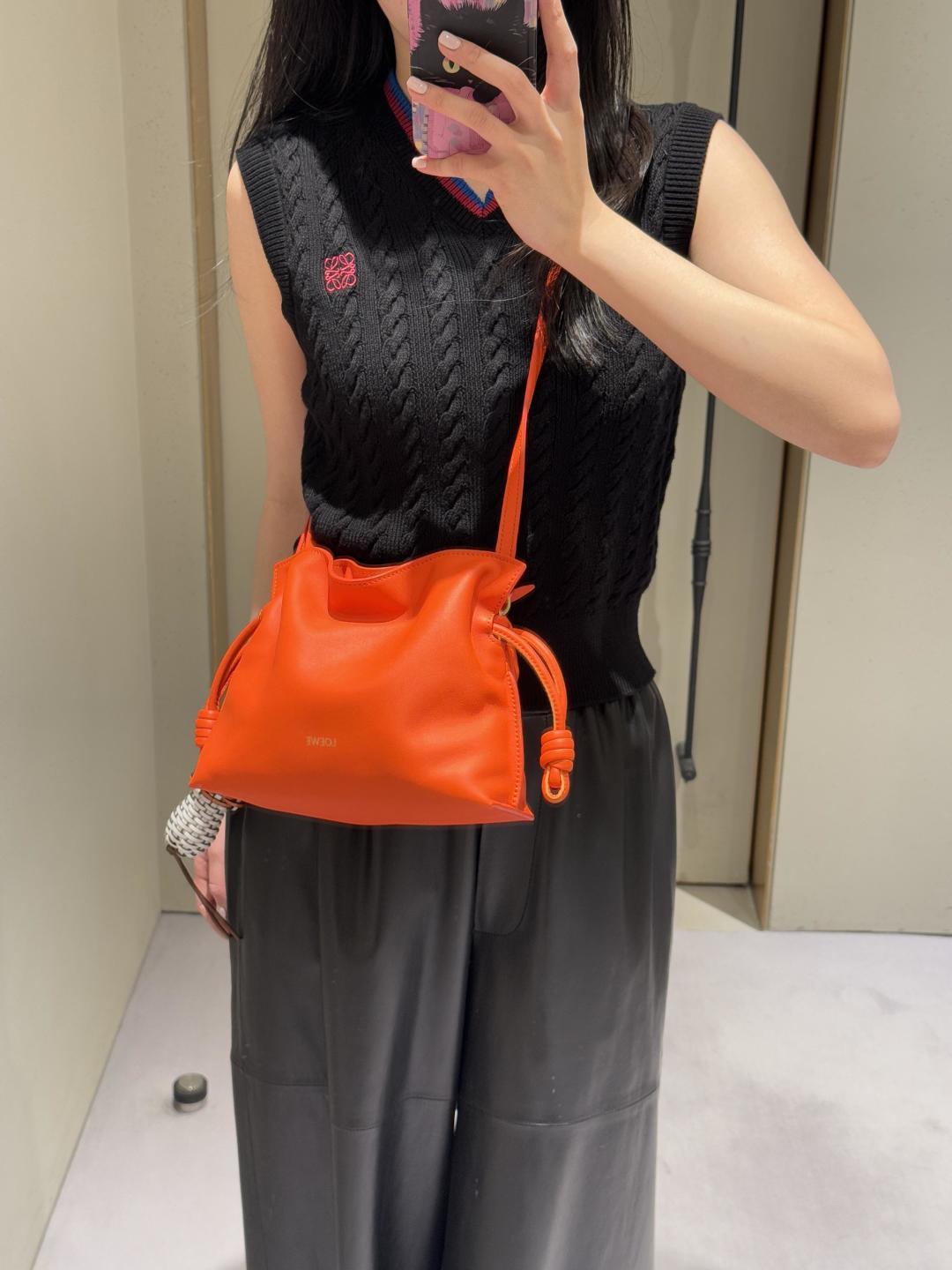 LOEWE 로에베 Flamenco 플라멩코 퍼스 나파 카프스킨 파우치 숄더백 가방