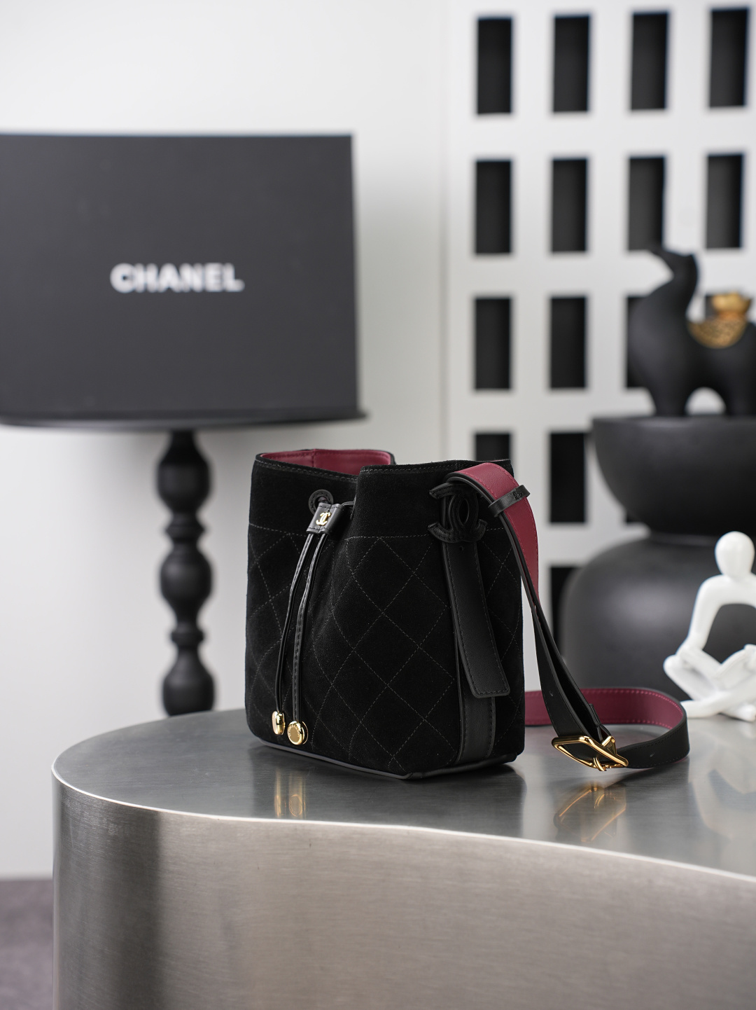 CHANEL 샤넬 26B스웨이드 버킷백 (스몰) 가방 / 6537