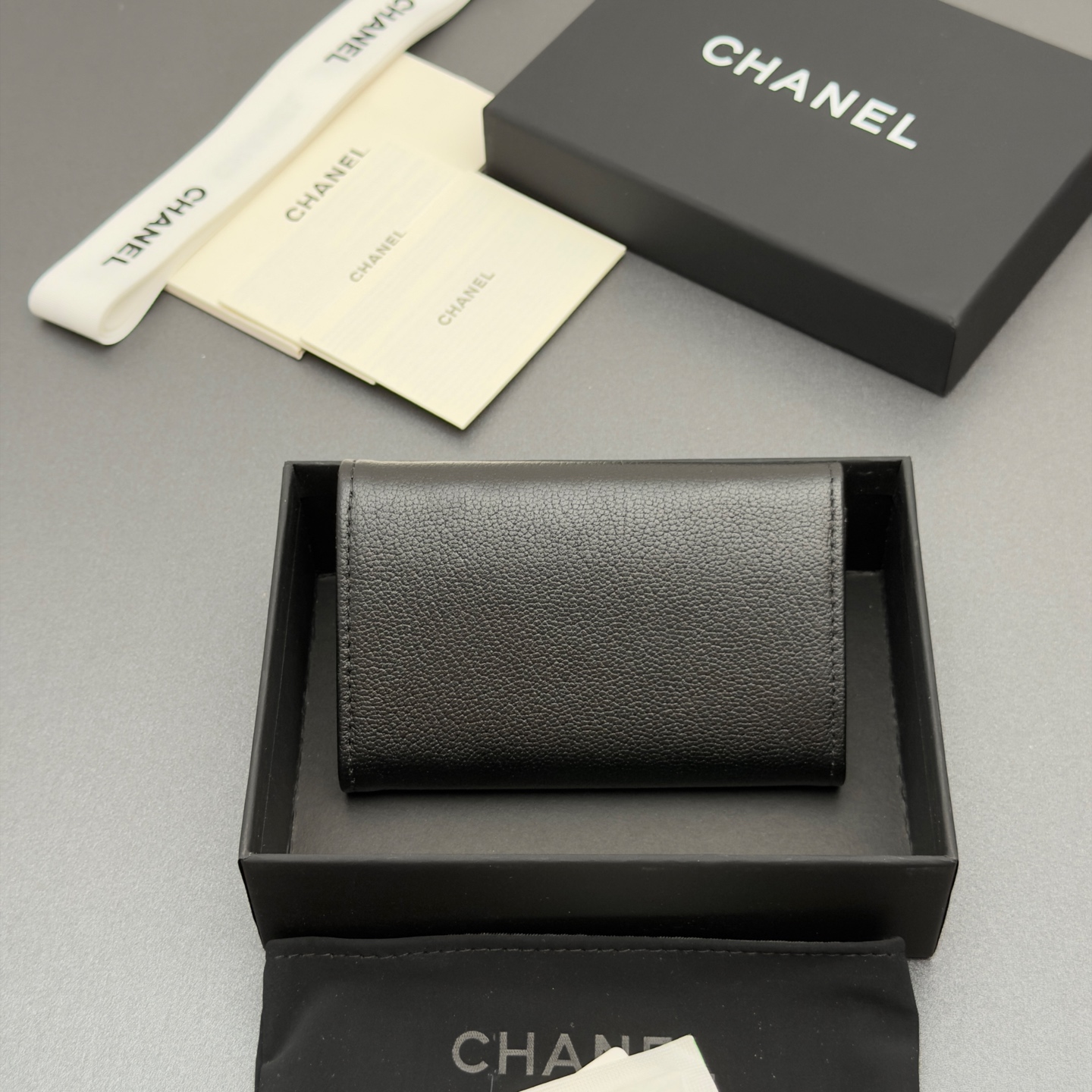 [Chanel] 샤넬 메탈 로고 스냅 카드 지갑