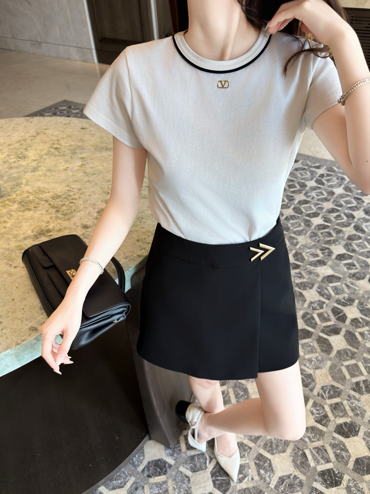 Valentino 발렌티노 하이엔드 수입 원단 미니 스커트 치마 의류