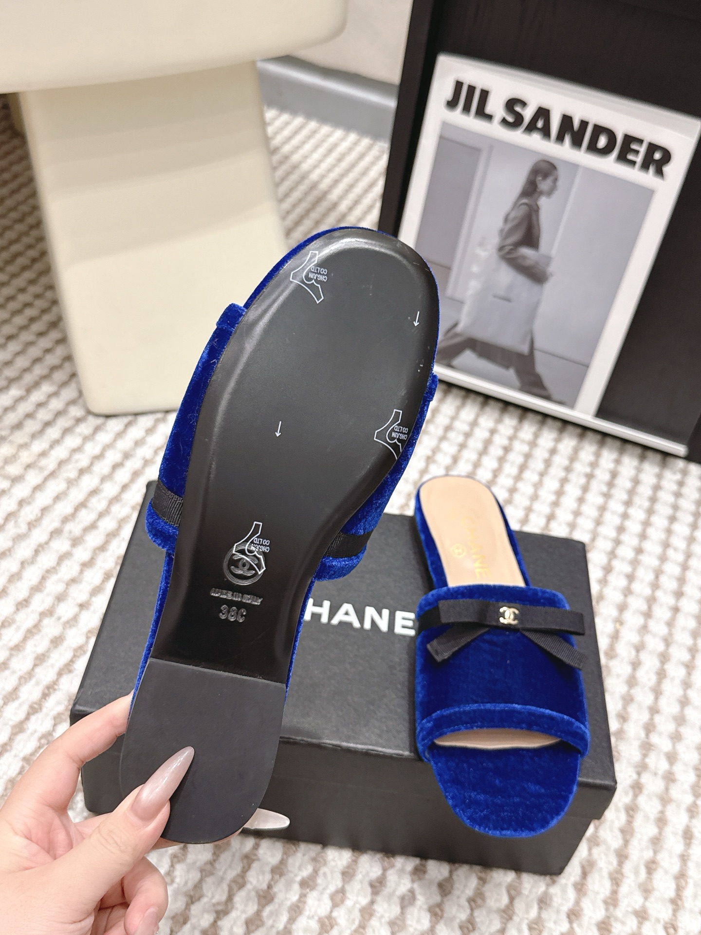 샤넬(CHANEL) 리본 장식 오픈토 슬리퍼 신발