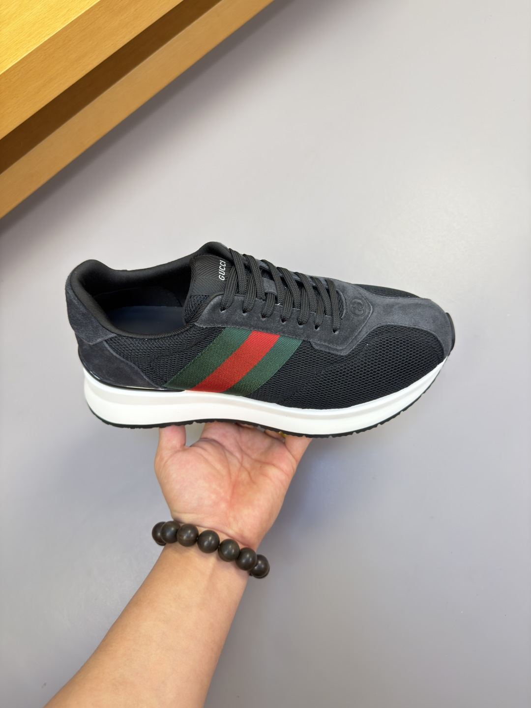 [Gucci] 구찌 프리미엄 스웨이드 & 메쉬 웹 스니커즈 신발