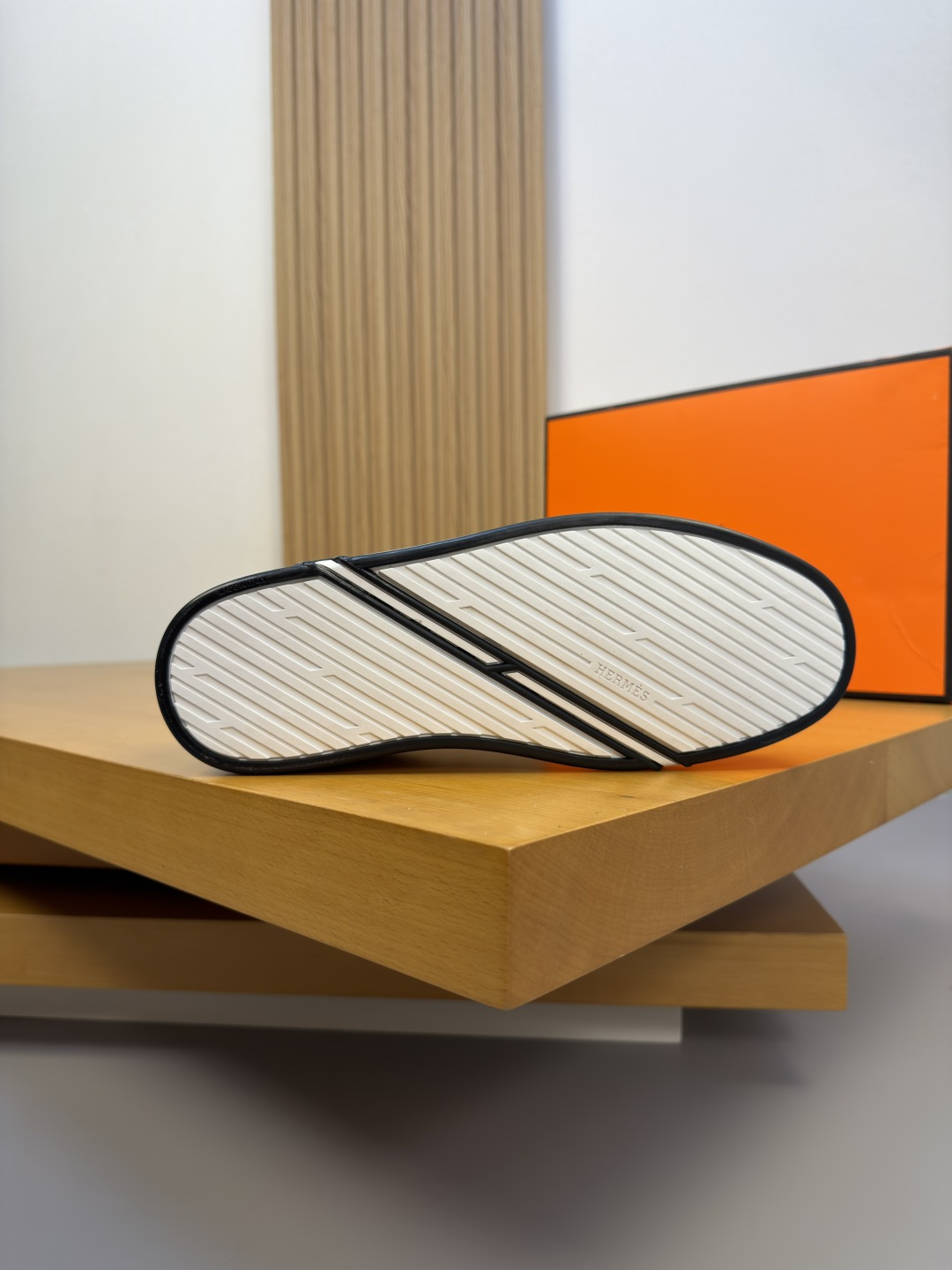 HERMES 에르메스 캐주얼 스니커즈 / 레저 스포츠 보드화 신발