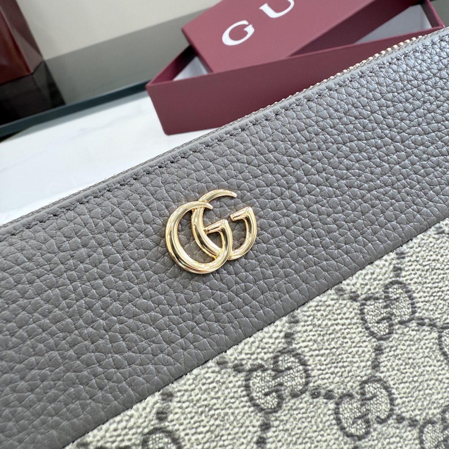 GUCCI 구찌 GG 마몽(GG Marmont) 컬렉션 - 믹스드 소재 라운드 지퍼 장지갑