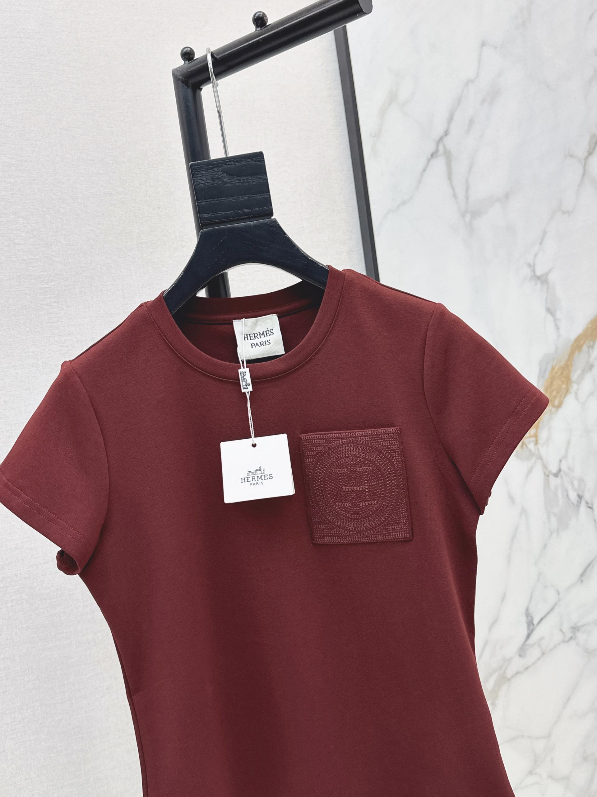 [Hermes] 에르메스 26SS 크롭 슬림핏 반팔 티셔츠 의류