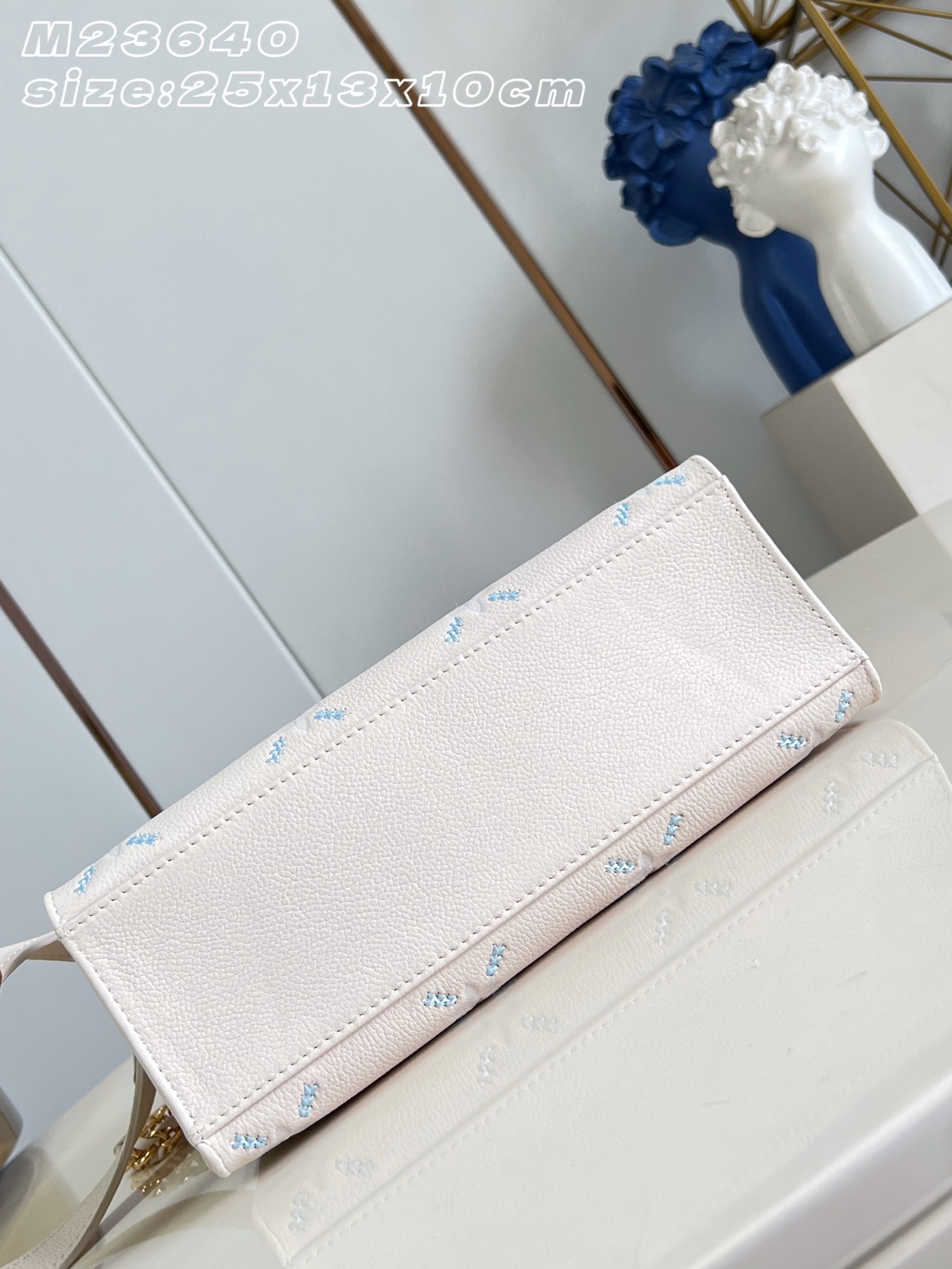 [Louis Vuitton] LV 루이비통 온더고 이스트 웨스트 앙프레인트 숄더백 가방